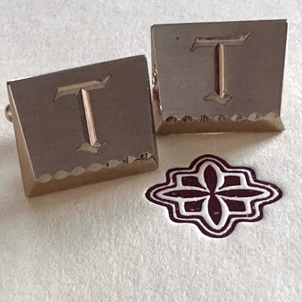 HICKOK | Vintage Silver Monogrammed T Cufflinks